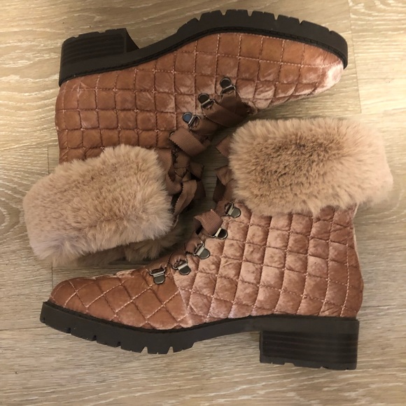 Isaac mizrahilivei ankle fur top boots size 8 - Picture 5 of 6